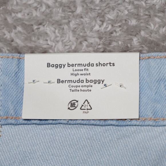 H&M Baggy Loose Fit High Waist Blue Denim Bermuda Shorts Womens Size 8 NWT - Picture 10 of 12